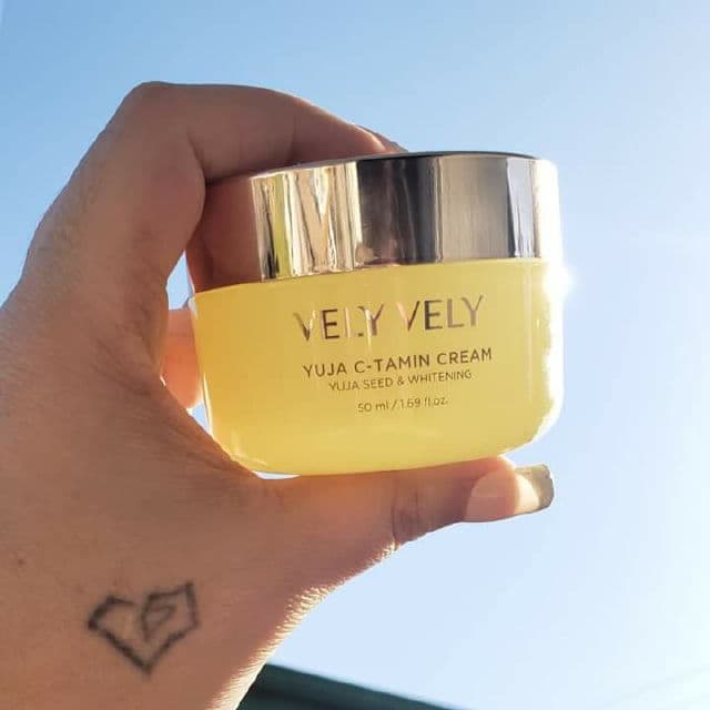 Vely Vely Yuja C-tamin Cream review photo by AlottaReviews