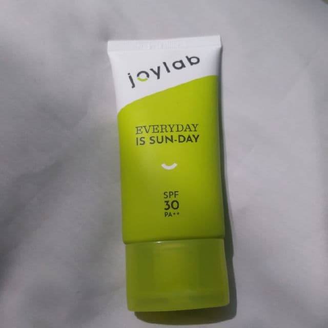 Joylab Everyday is Sun-day review photo by AmaliaAnnufus