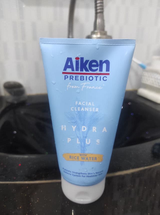 Aiken Prebiotic Hydra Plus Facial Cleanser review photo by Amirulhanis