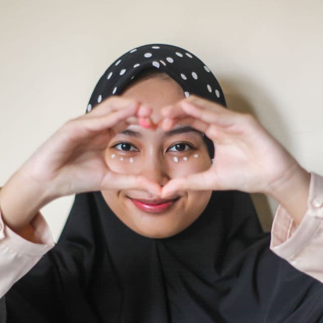 N'Pure Marigold Eye Power Serum Concentrate review photo by Anandanftrn