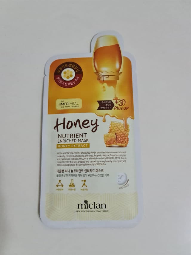 MEDIHEAL Miclan Honey Nutrient Enriched Mask review photo by Angienab