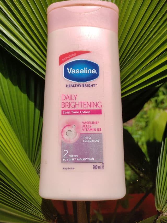 Vaseline Healthy Bright Daily Brightening Even Tone Body Lotion review photo by AnnNicil