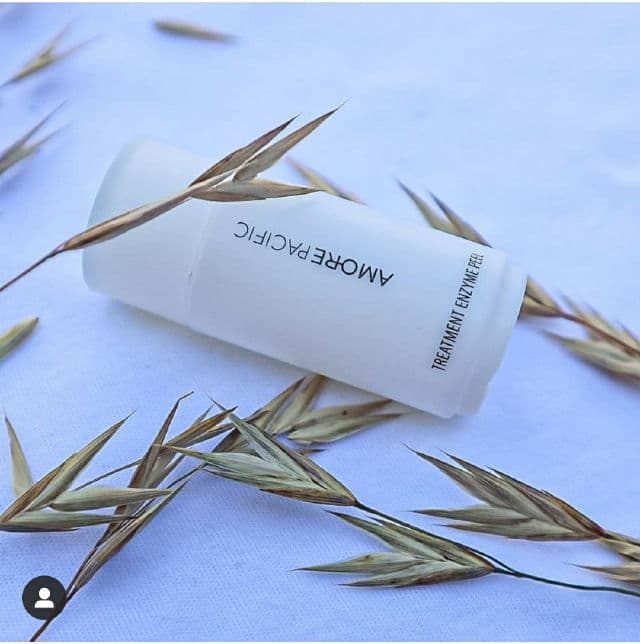 AmorePacific Treatment Enzyme Peel Cleansing Powder review photo by Anna13