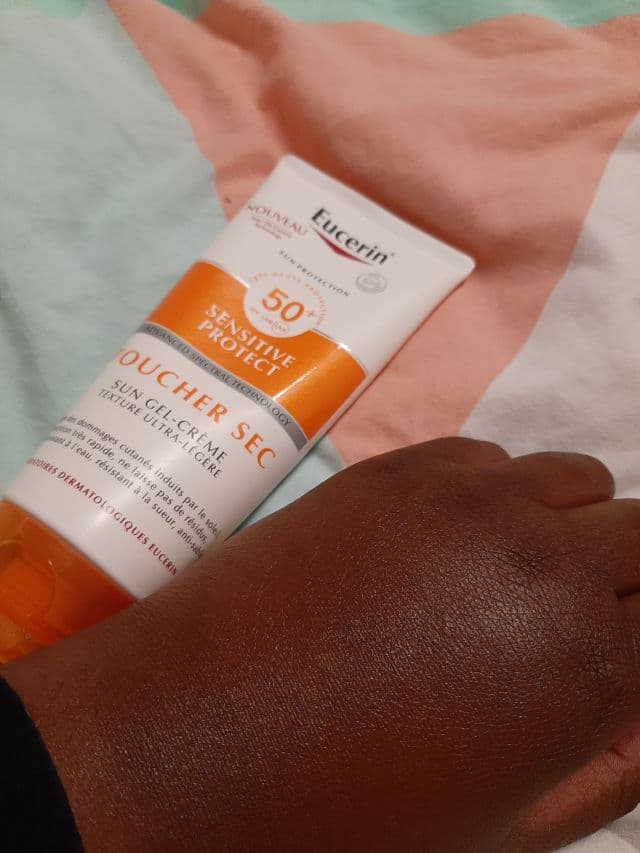 Eucerin Sun Gel-Cream Dry Touch Sensitive Protect SPF 50+ review photo by AnneMarie91