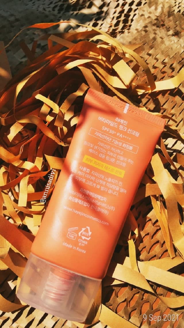 HAYEJIN VitaMild Pink Sun Cream SPF50+ PA++++ review photo by Annisadivi