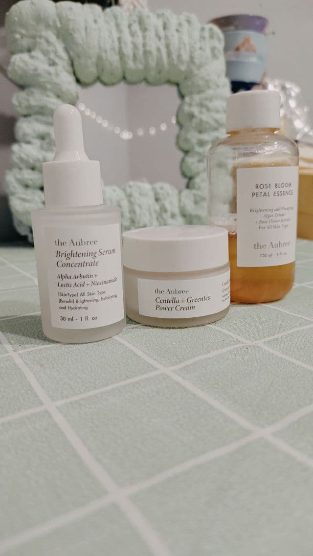 the Aubree Rose Bloom Petal Essence review photo by Dermissy