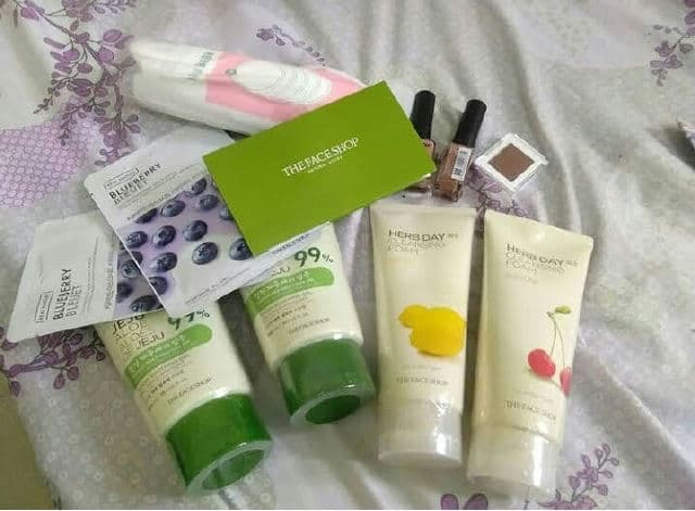 THE FACE SHOP Jeju Aloe 99% Fresh Soothing Gel review photo by yeppujicare
