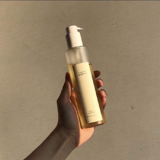 Sioris Fresh Moment Cleansing Oil review photo by Ariana