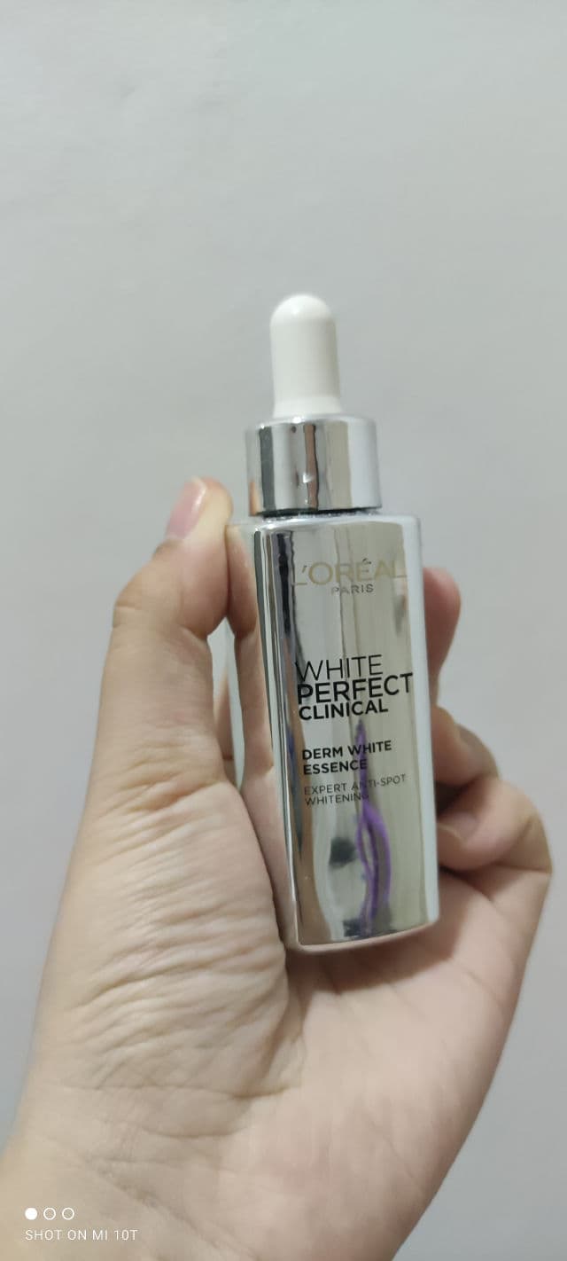 L'Oreal Paris White Perfect Clinical Derm White Essence review photo by Ariesse93