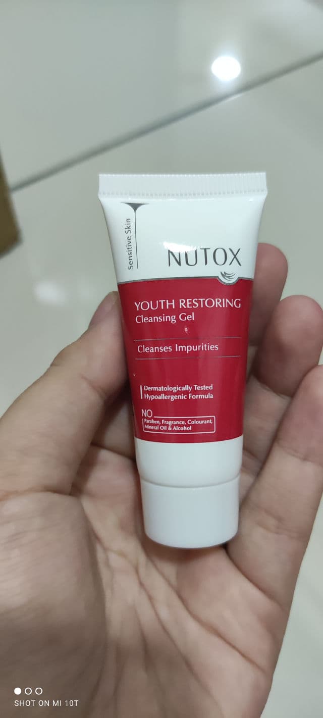 Nutox Youth Restoring Cleansing Gel review photo by Ariesse93