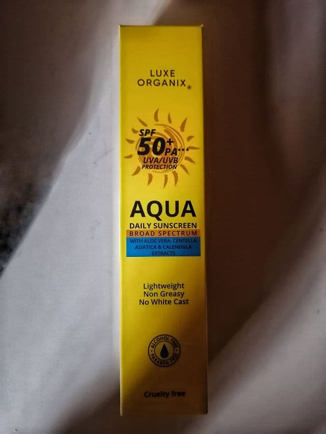 Luxe Organix SPF 50+ PA+++ UVA/UVB Protection Aqua Daily Sunscreen review photo by Aspire