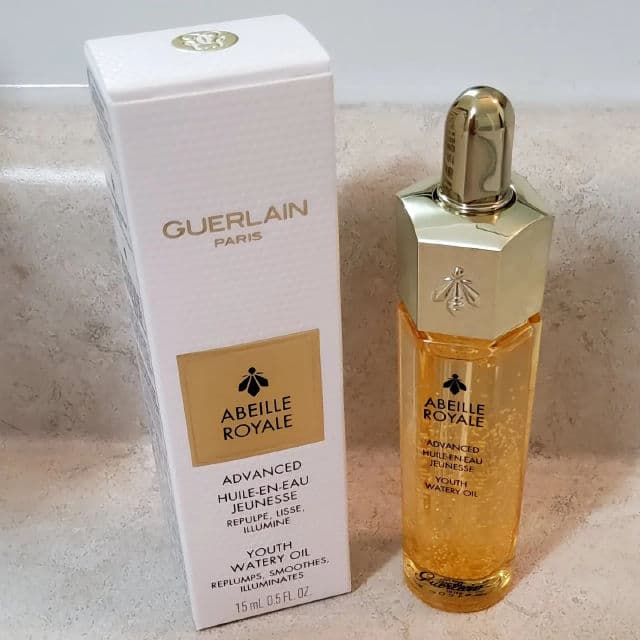 Guerlain Abeille Royale Youth Watery Oil review photo by Auroradawn