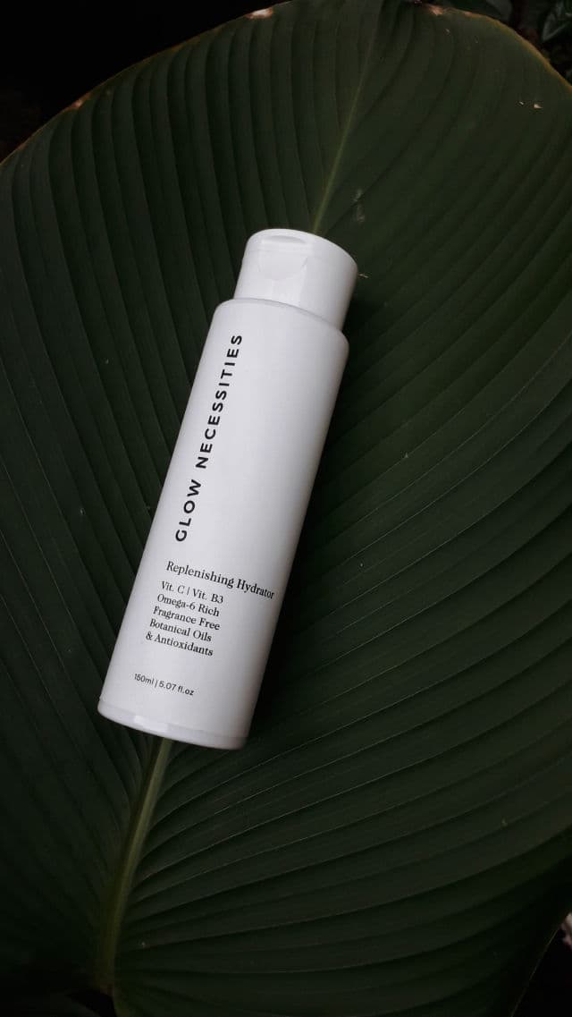 Glow Necessities Replenishing Hydrator review photo by Awanis
