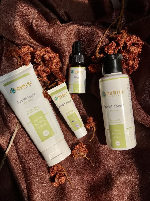 Mumtaz Botanica Serum for Acne review photo by Azurine