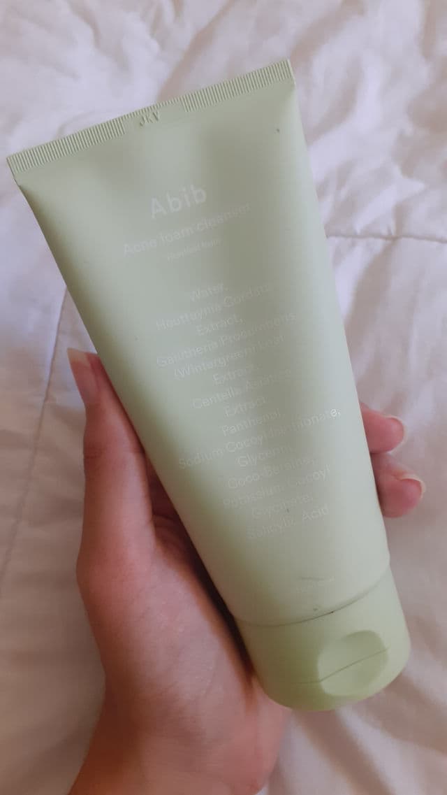 Abib Acne Foam Cleanser Heartleaf Foam review photo by Suriskinsdiary