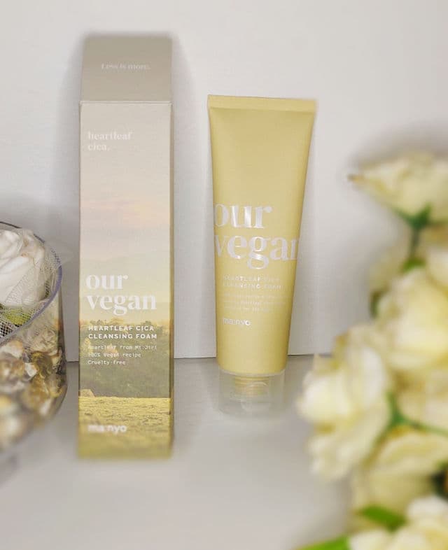 manyo Our Vegan Heartleaf Cica Cleansing Foam review photo by Beautystylemama
