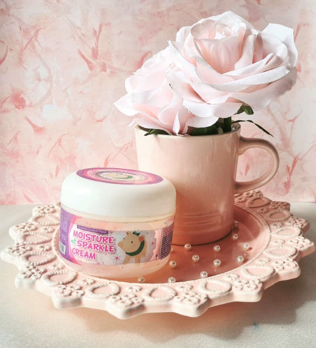 ELIZAVECCA Milky Piggy Moisture Sparkle Cream review photo by Beautywithmoii