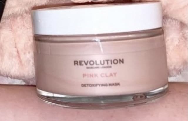 Revolution Beauty Pink Clay Detoxifying Face Mask review photo by BellaBelle35