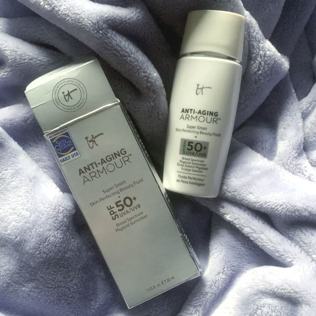 It Cosmetics Anti-Aging Armour ™ Super Smart Skin-Perfecting Beauty Fluid SPF 50+ review photo by Beri1872