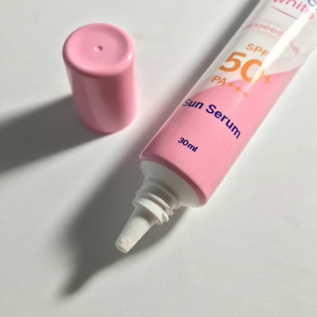 Nivea Sun Protect & White Instant Aura Serum SPF50+PA++++ review photo by BiyaSkin