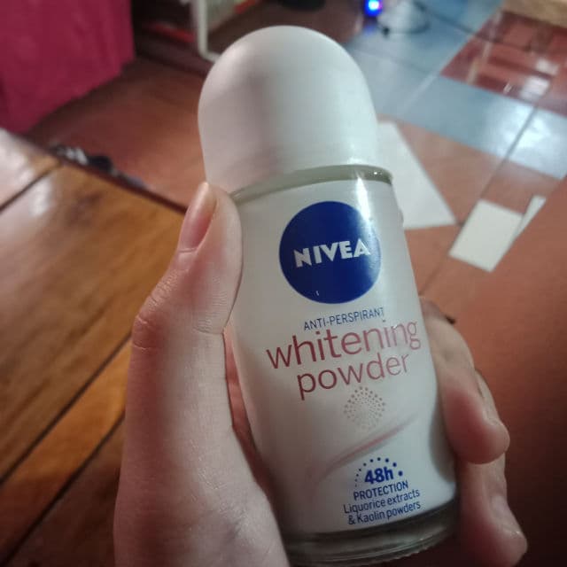Nivea Anti-Perspirant Whitening Powder review photo by Biyangkaaa