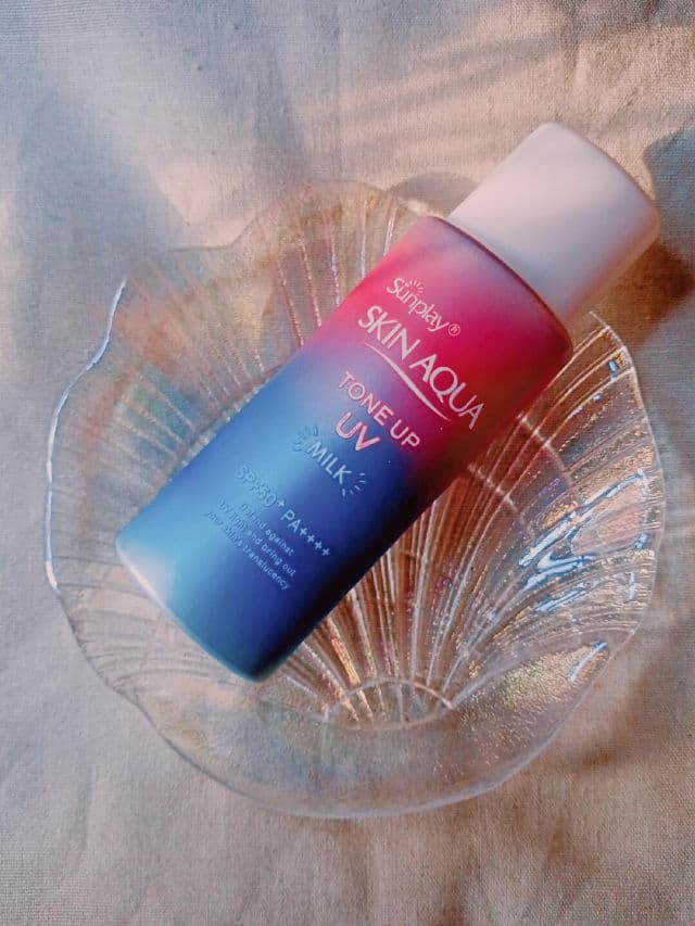 SKIN AQUA Tone Up UV Milk Sunscreen SPF 50+/PA++++ review photo by Blogcuan