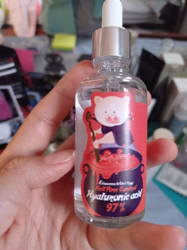 Witch Piggy Hell Pore Control Hyaluronic Acid 97% product review