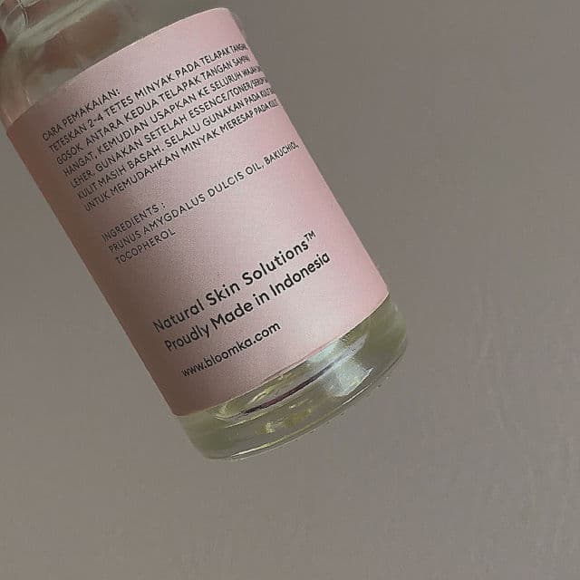 Bloomka Bakuchiol + Almond Facial Oil review photo by Bobagulugulu