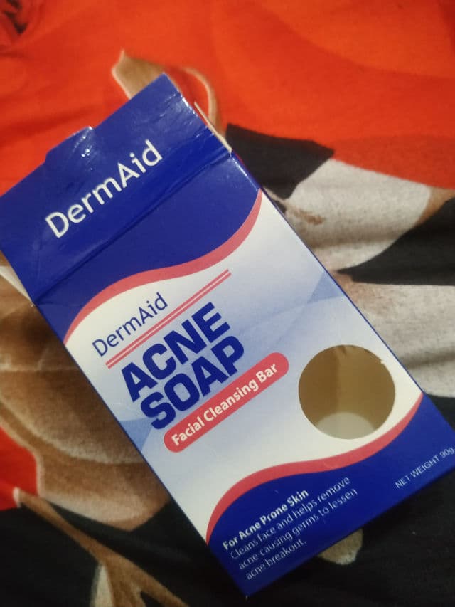 DermAid Acne Soap Facial Cleansing Bar review photo by BrokeJournalist