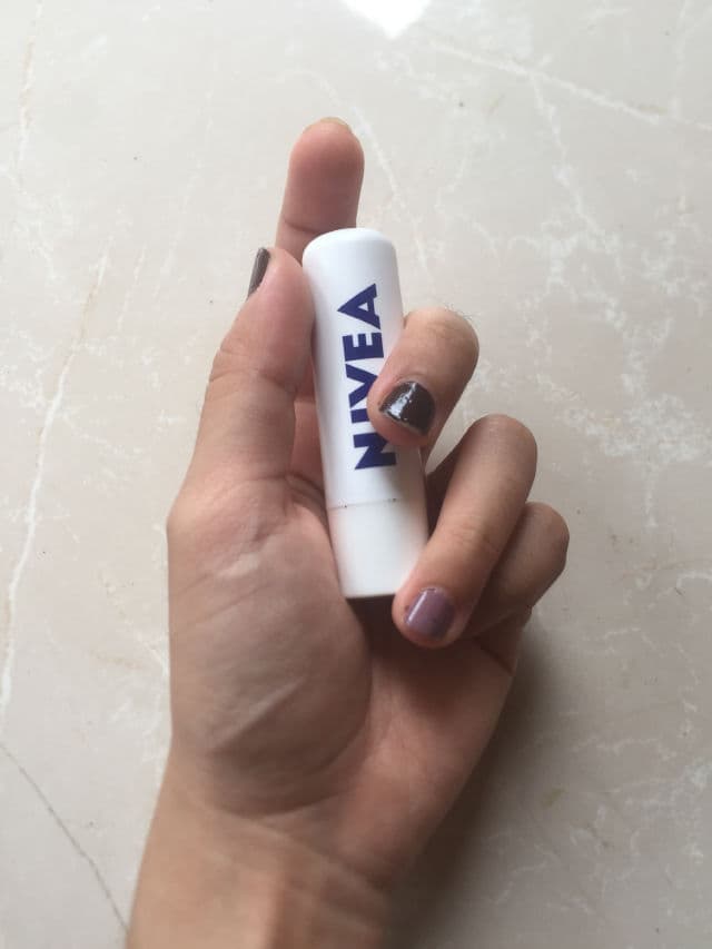 Nivea A Kiss of Recovery Medicated Lip Protectant SPF 15 review photo by Bubblegummm