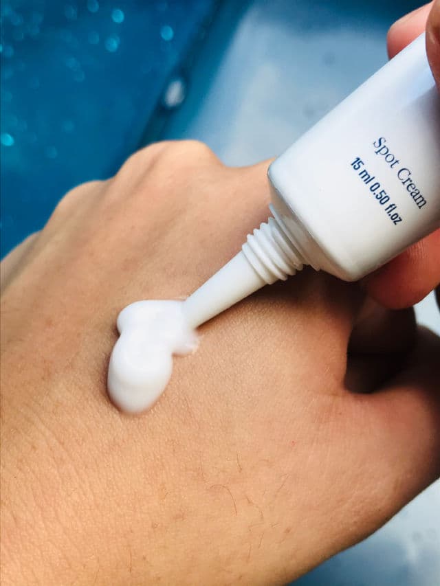 Pyunkang Yul ACNE Spot Cream review photo by Calypsooo