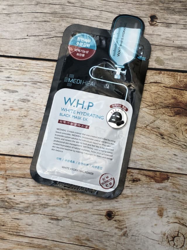 MEDIHEAL W.H.P White Hydrating Black Mask EX review photo by Camelliaskinensis
