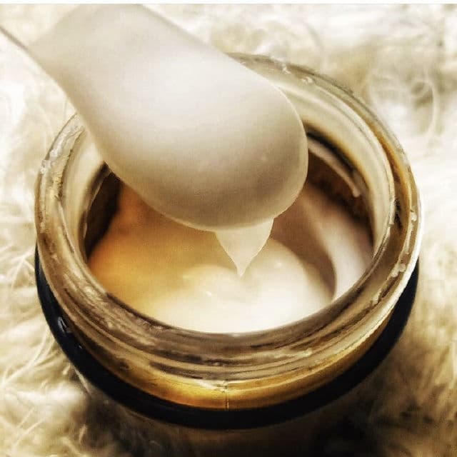 Mizon All-in-One Snail Repair Cream review photo by Camelliaskinensis