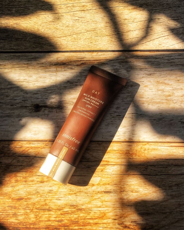 INNISFREE Oat Mild Moisture Sun Cream SPF50+ PA+++ review photo by Camelliaskinensis