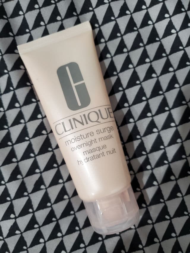 Clinique Moisture Surge Overnight Mask review photo by CarolRolzyy