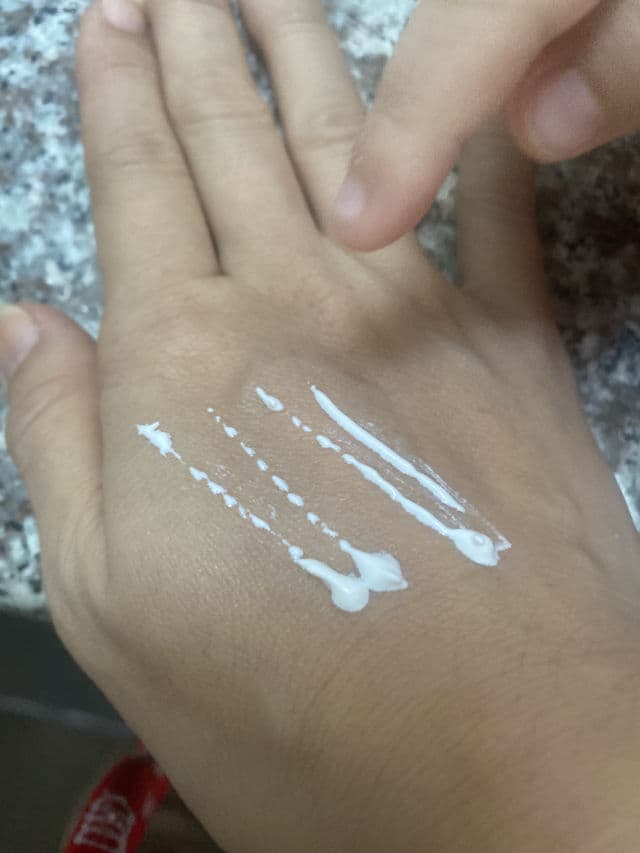 Some By Mi Yuja Niacin Mineral 100 Brightening Suncream review photo by Cecileetobelix
