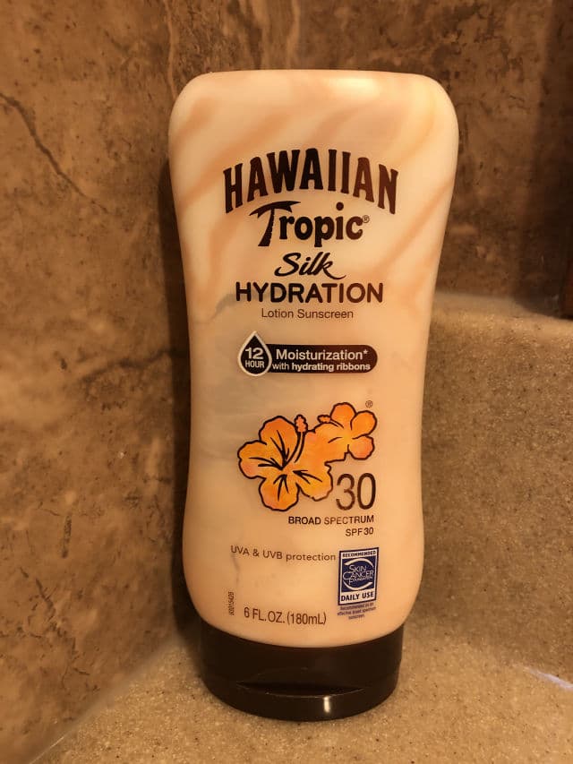 Hawaiian Tropic Silk Hydration Lotion Sunscreen Broad Spectrum SPF 30 review photo by CelestialChristine