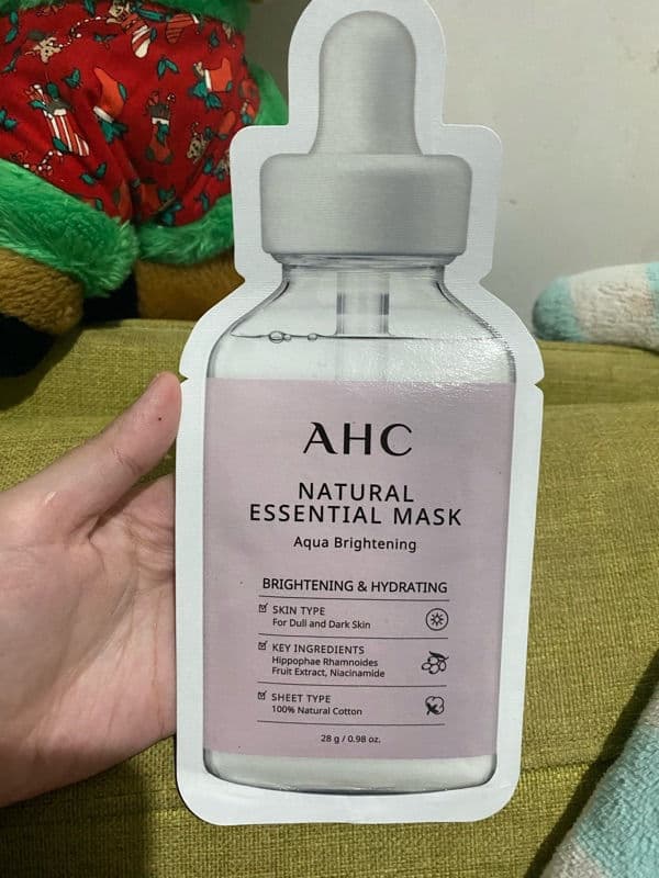 AHC Natural Essential Mask Aqua Brightening review photo by Cendra