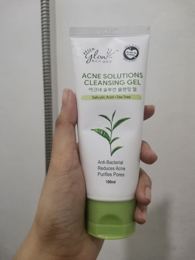 Hello Glow Acne Solutions Cleansing Gel review photo by Char25