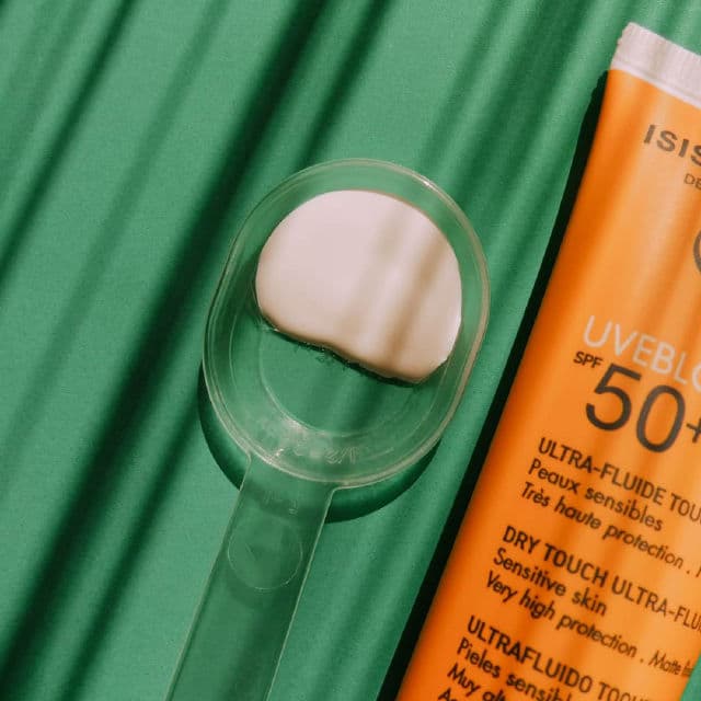 Isispharma UVEBLOCK SPF 50+ Dry Touch review photo by Chillwithsunscreen