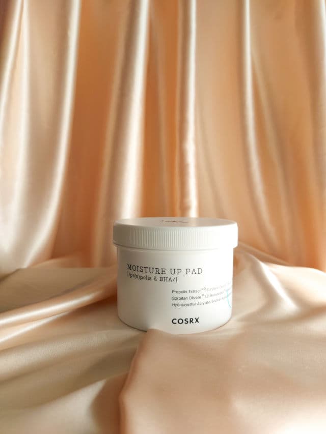 COSRX One Step Moisture Up Pad review photo by Chillwithsunscreen