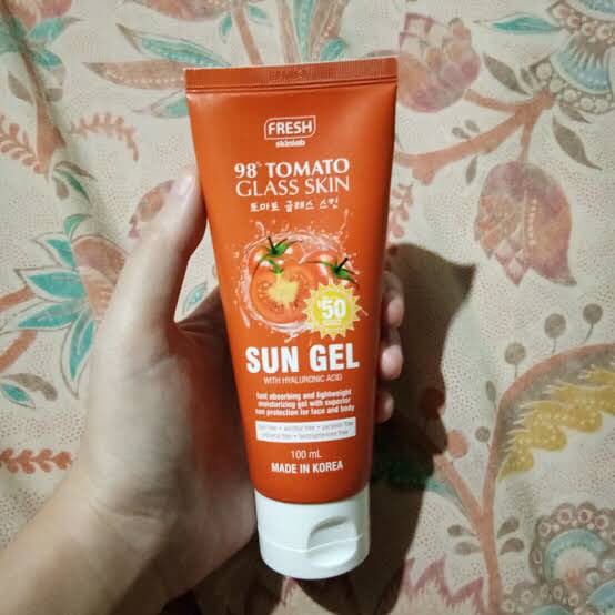 Fresh Skinlab Tomato Glass Skin Sun Gel SPF 50 review photo by Chleoiana