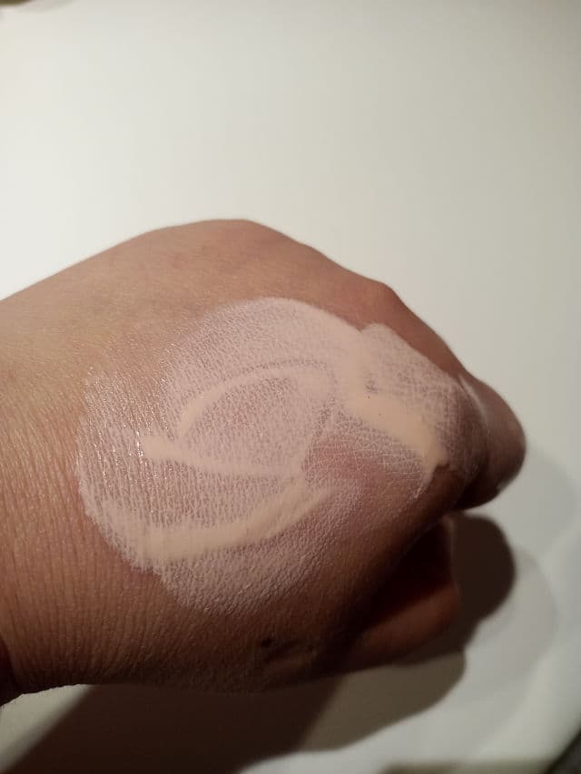 ETUDE Face Blur Mattifying SPF50+ PA+++ review photo by Clarab13