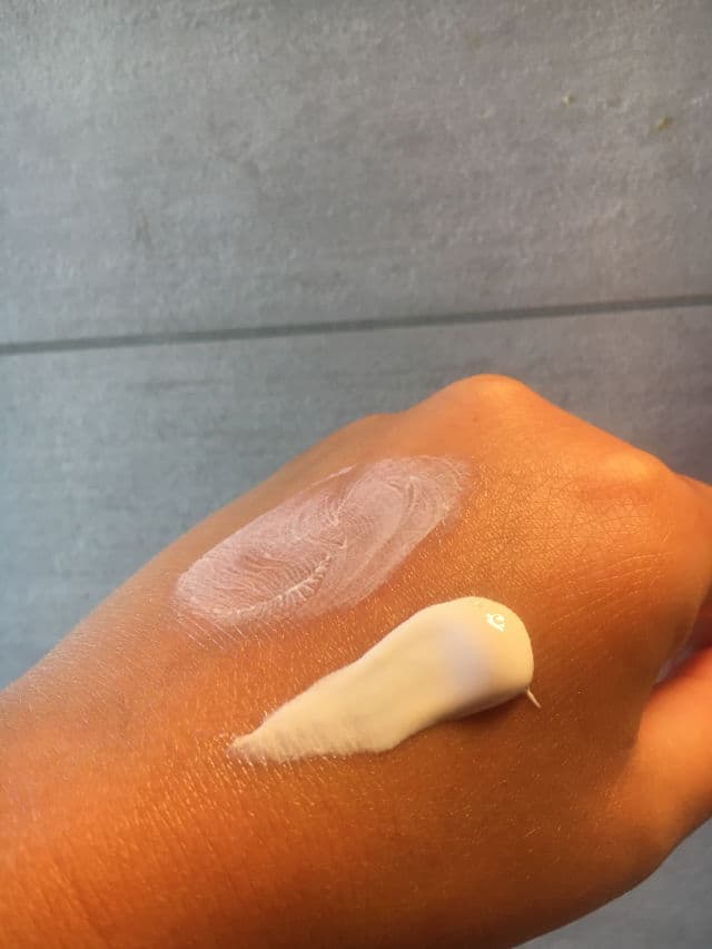 Vichy Idéal Soleil Efeito Base FPS50 review photo by Cornelia