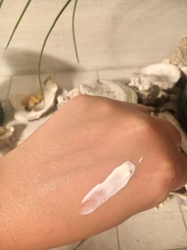 No7 Lift and Luminate Triple Action Day Cream review photo by Cornelia
