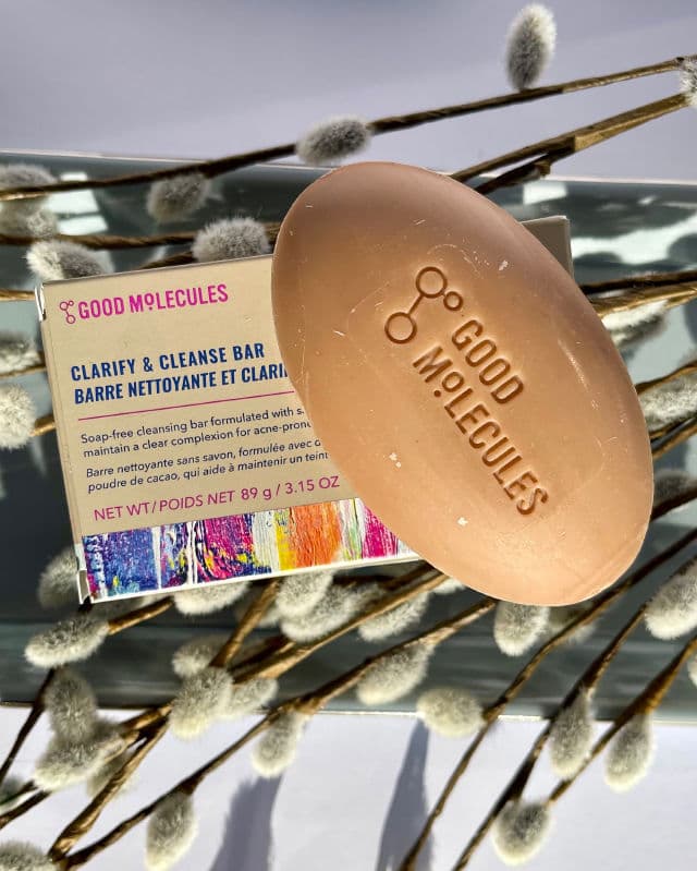 Good Molecules Clarify & Cleanse Bar review photo by Courtneywatt