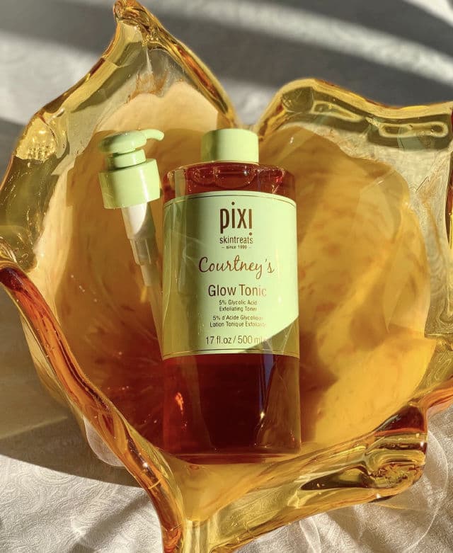 Pixi Glow Tonic review photo by Courtneywatt