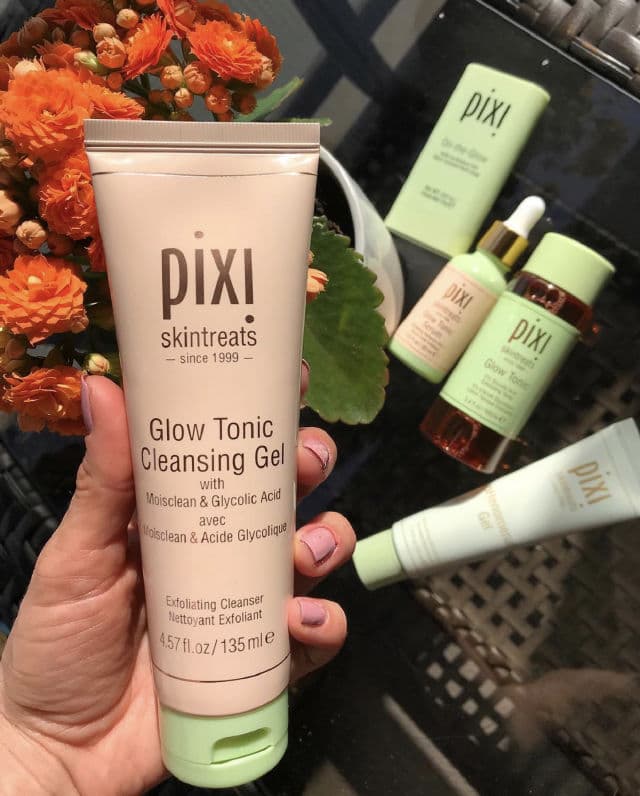 Pixi Glow Tonic Cleansing Gel review photo by Courtneywatt