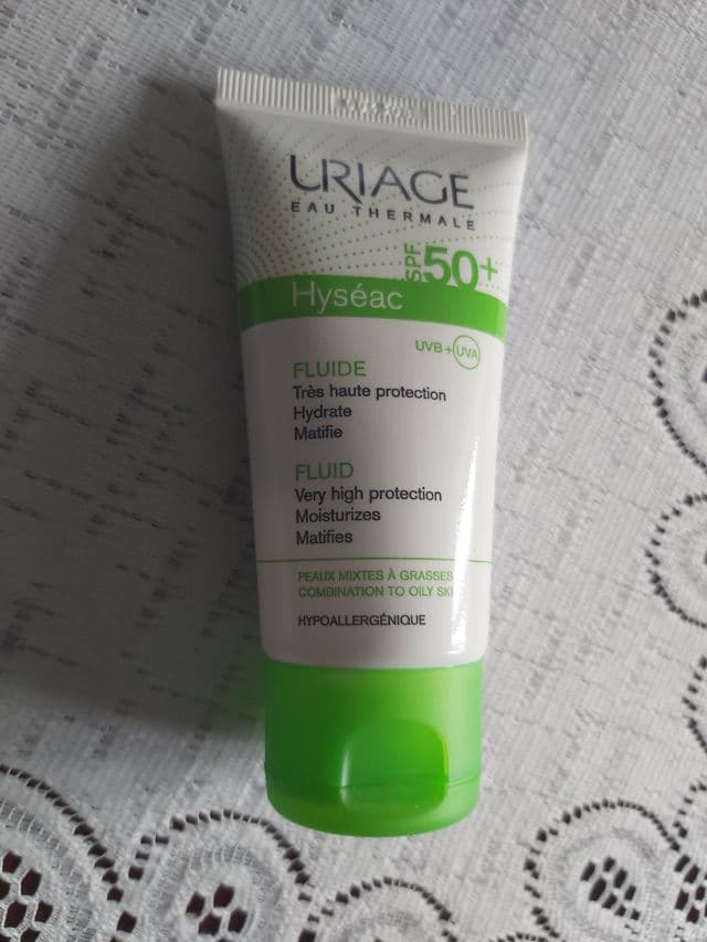 Uriage Hyseac Fluide SPF50+ review photo by CyntiaE