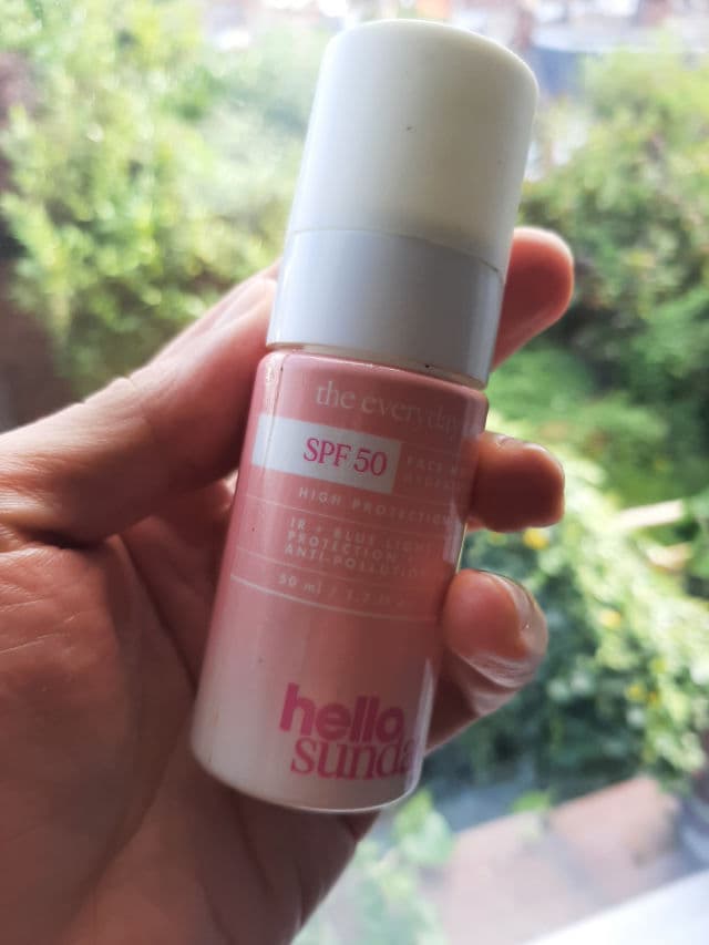 Hello Sunday The Everyday One Face Moisturiser SPF50 review photo by DAndThePendulum
